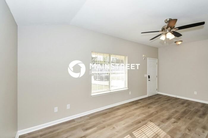 862 Lavergne Ln - Photo 2 of 16