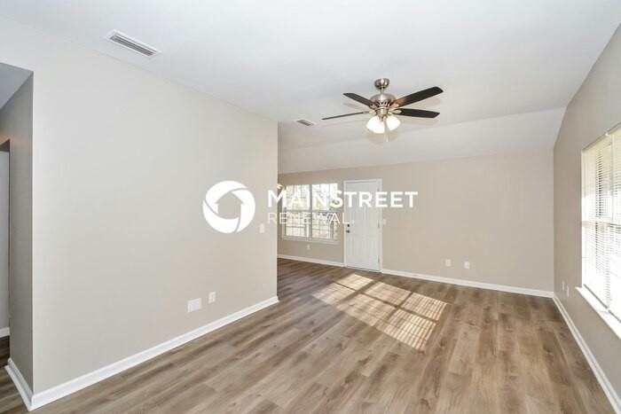 862 Lavergne Ln - Photo 3 of 16