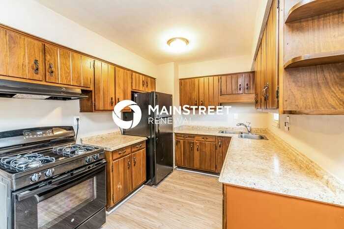 9939 Appollo Ct - Photo 6 of 16
