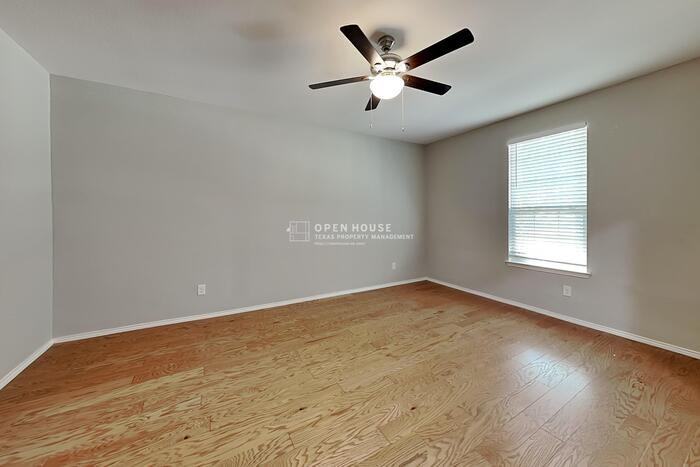420 Magma Dr - Photo 4 of 21