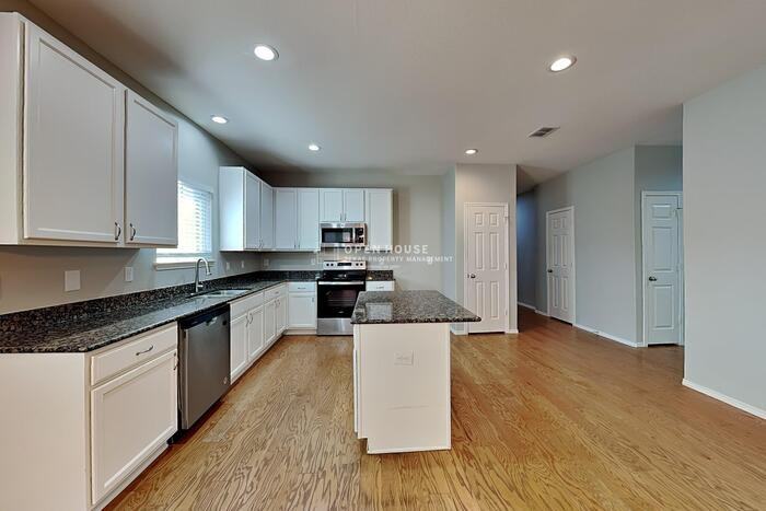 420 Magma Dr - Photo 7 of 21