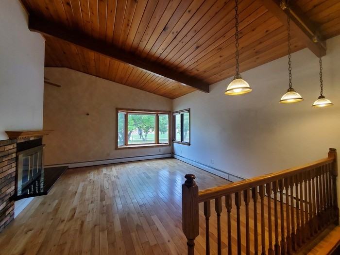 604 Stanford Rd - Photo 5 of 21
