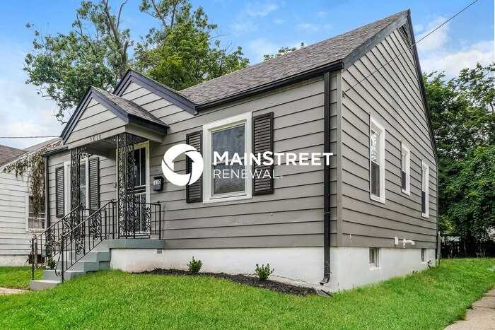 1610 S 28th St - Photo 4 of 17