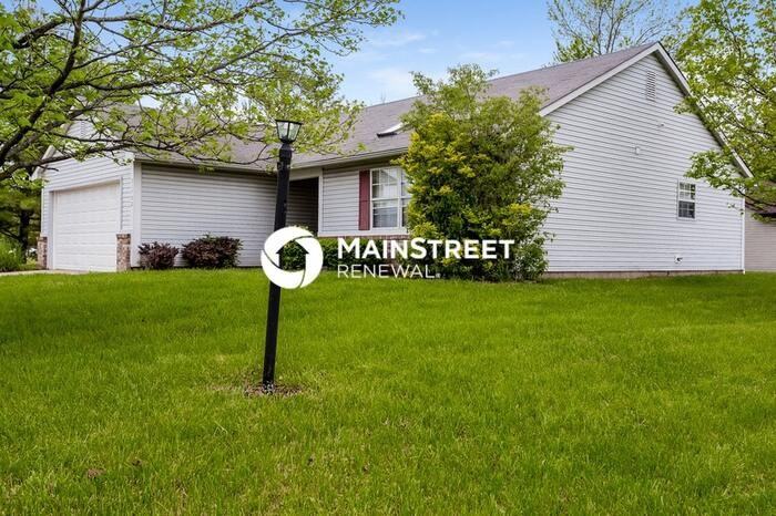 11702 Shannon Pointe Rd - Photo 2 of 16