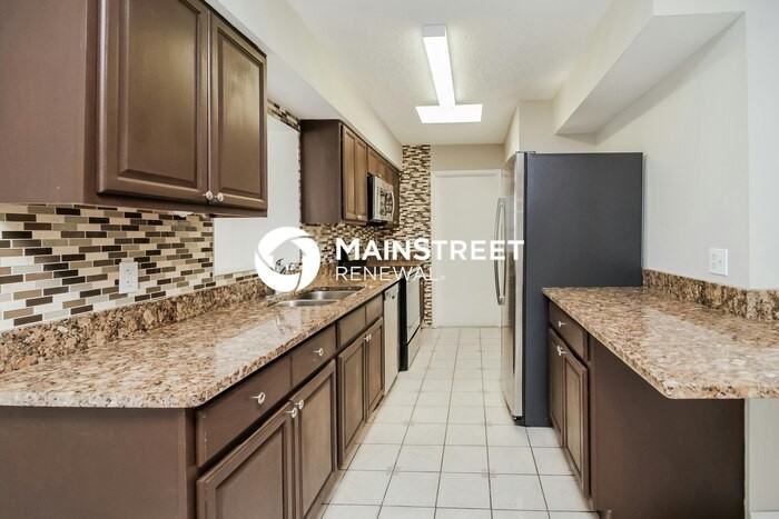384 Kingsley Dr - Photo 6 of 16