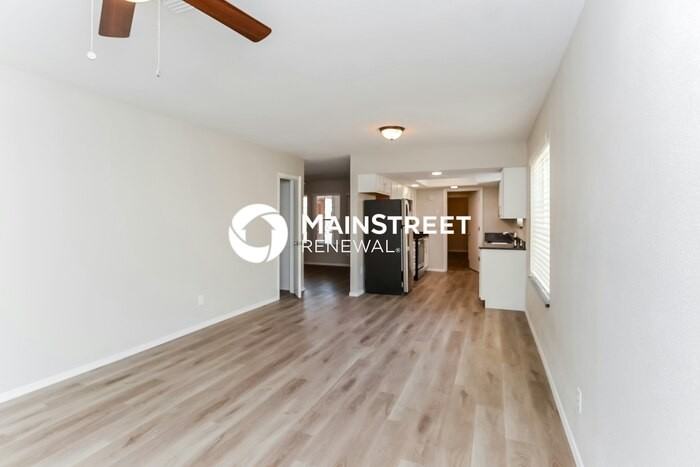555 N Elm - Photo 3 of 16