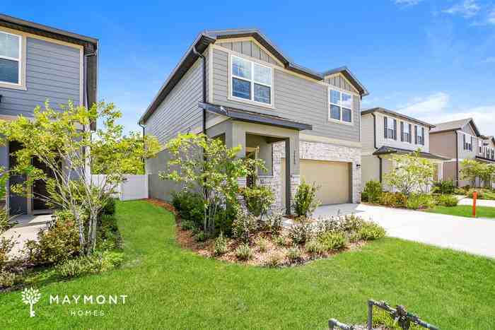 2660 Island Walk Dr - Photo 2 of 13