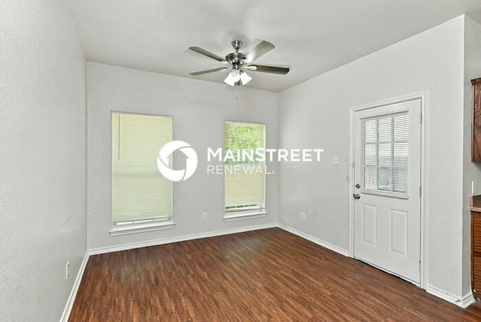 214 Ridgeway Blvd - Photo 4 of 19