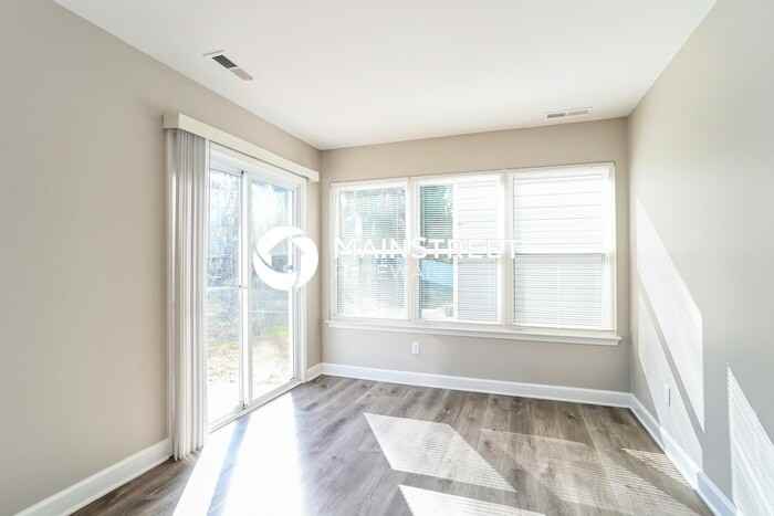 1211 Pinehaven Ct - Photo 5 of 15