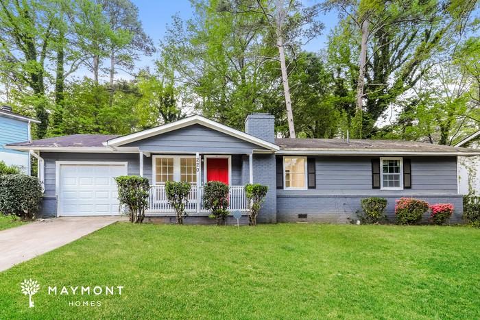 220 Creekwood Ln