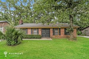 featured image of 121 Beverly Dr