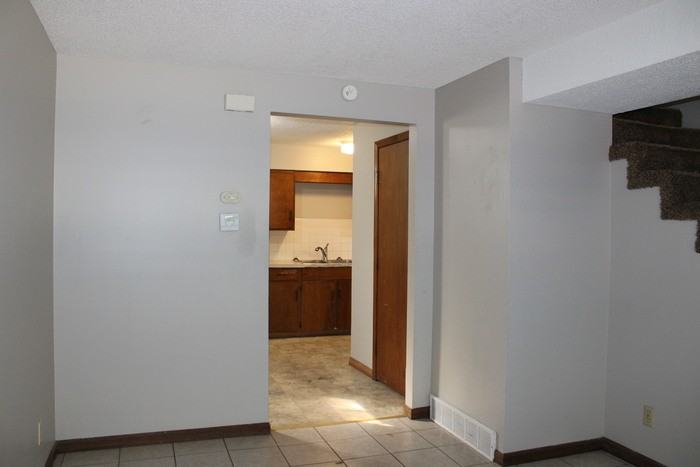 1218 10th Ave - Photo 3 of 7