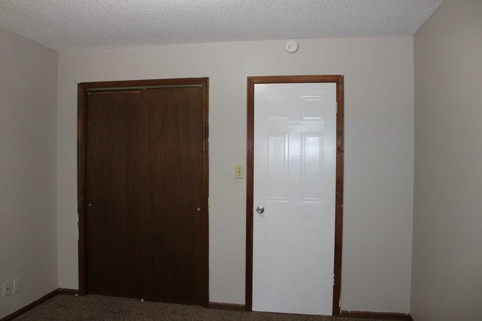 1218 10th Ave - Photo 4 of 7