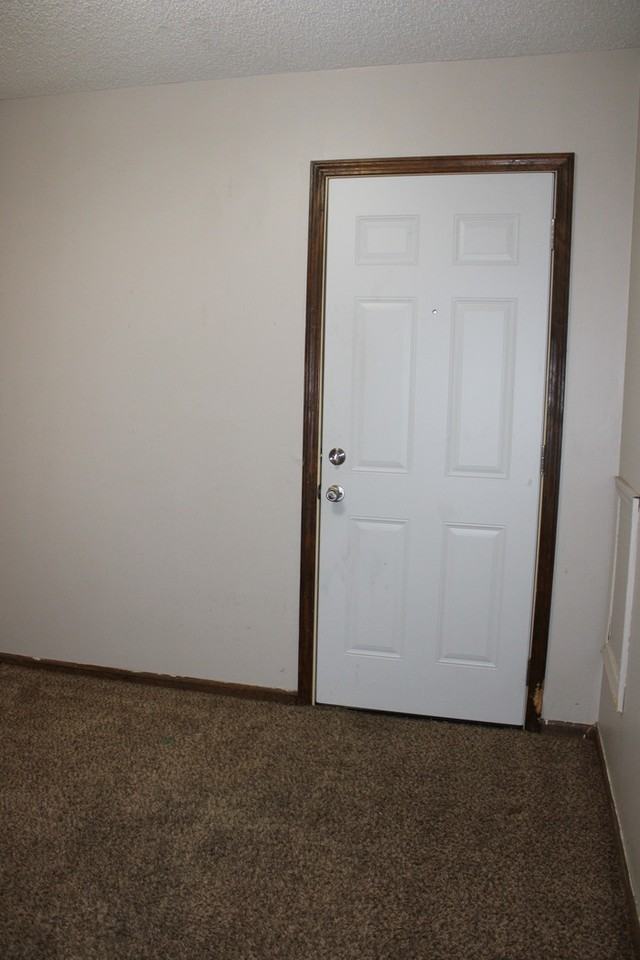 1218 10th Ave - Photo 6 of 7