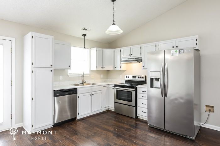 408 Raspberry Ln - Photo 6 of 12