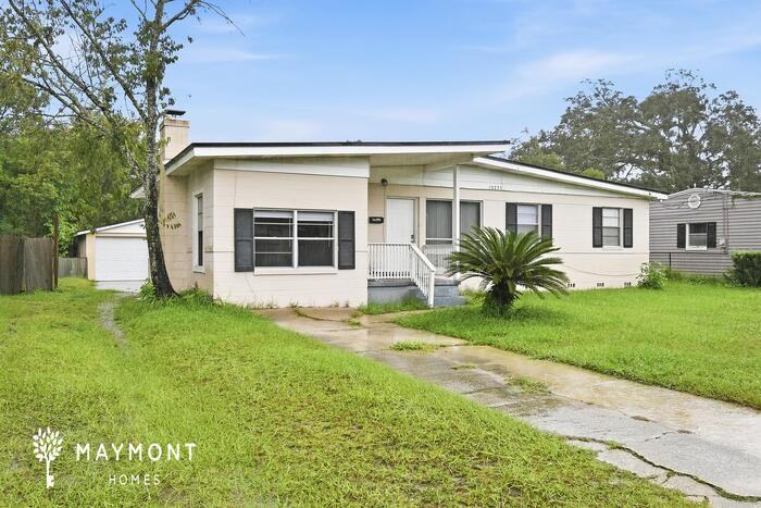 10235 Briarcliff Rd E - Photo 2 of 3