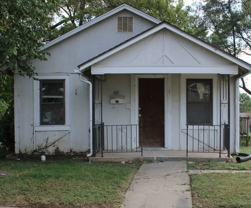 613 Pennsylvania Ave - Photo 1 of 1