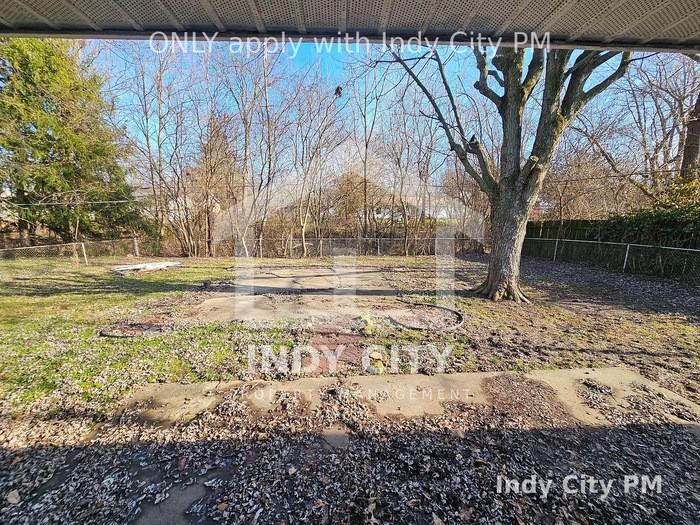 3507 Ireland Dr - Photo 3 of 16