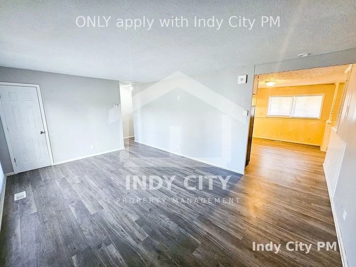 3507 Ireland Dr - Photo 5 of 16