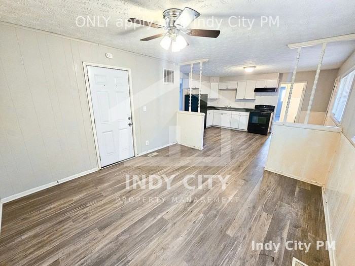 3507 Ireland Dr - Photo 6 of 16