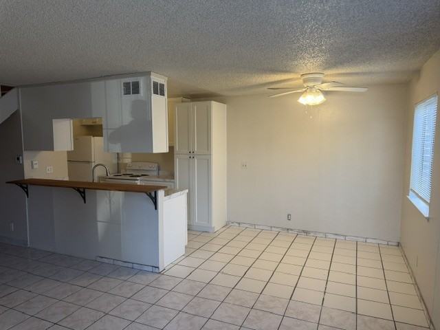 4428 Calandria St - Photo 4 of 30