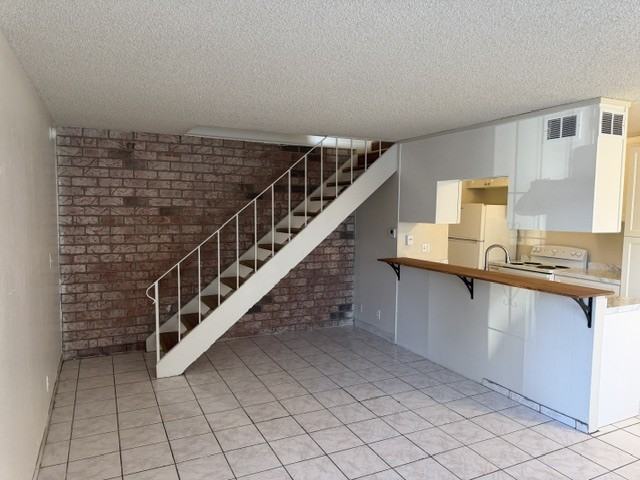 4428 Calandria St - Photo 6 of 30