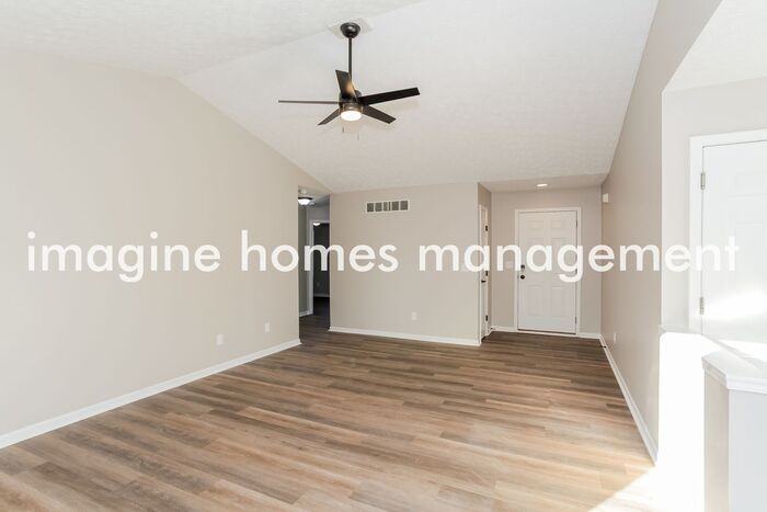 10320 Manassas Ct - Photo 5 of 23