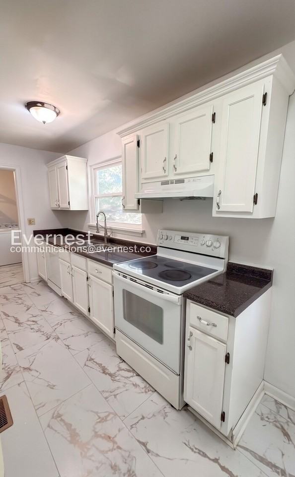 1368 Tomahawk Rd - Photo 6 of 23