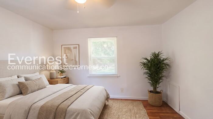 1368 Tomahawk Rd - Photo 3 of 23