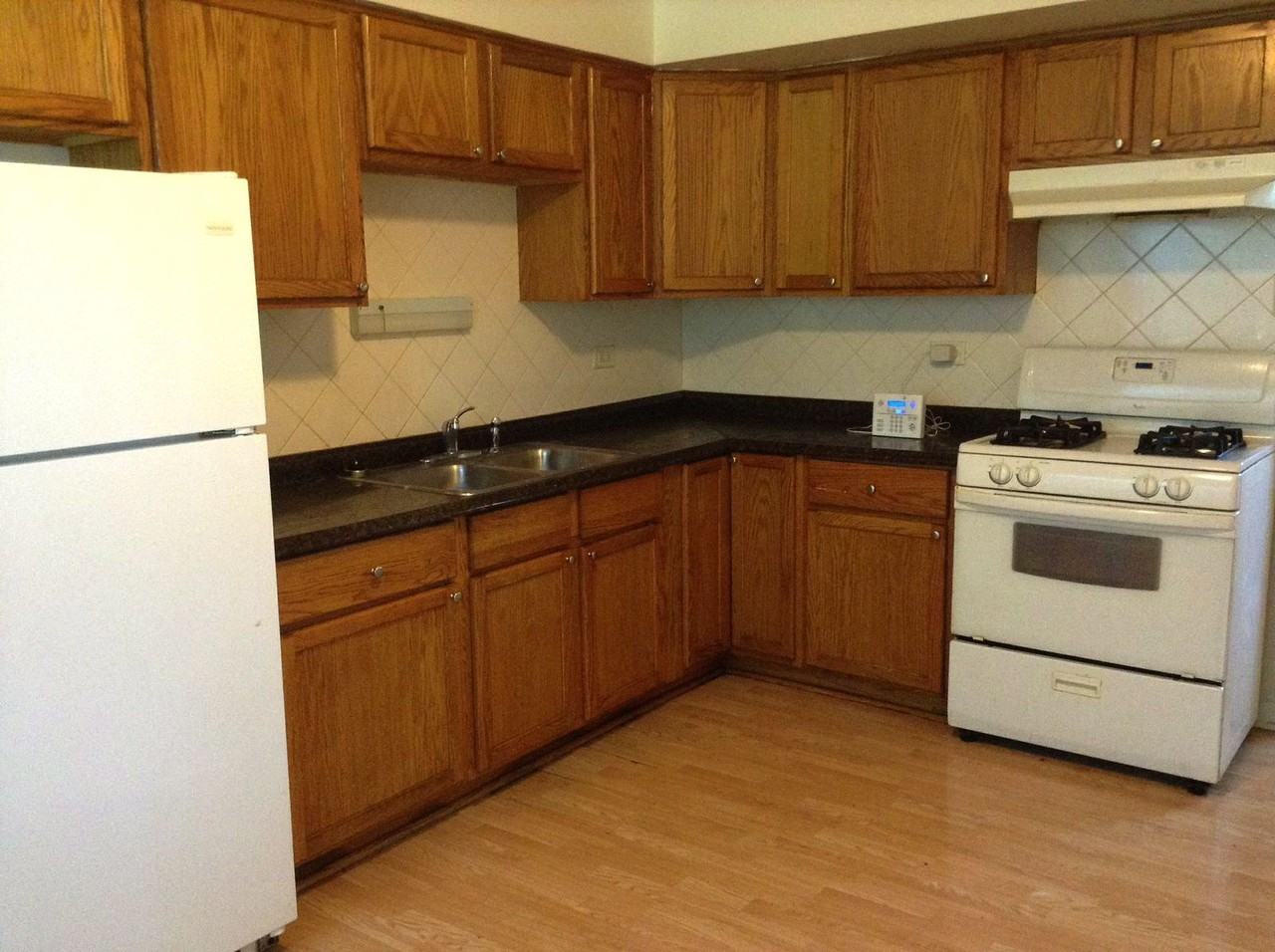 16061 Avalon Ave - Photo 3 of 15