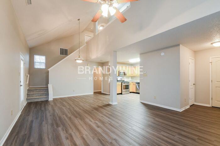 14292 Banister Dr - Photo 4 of 22