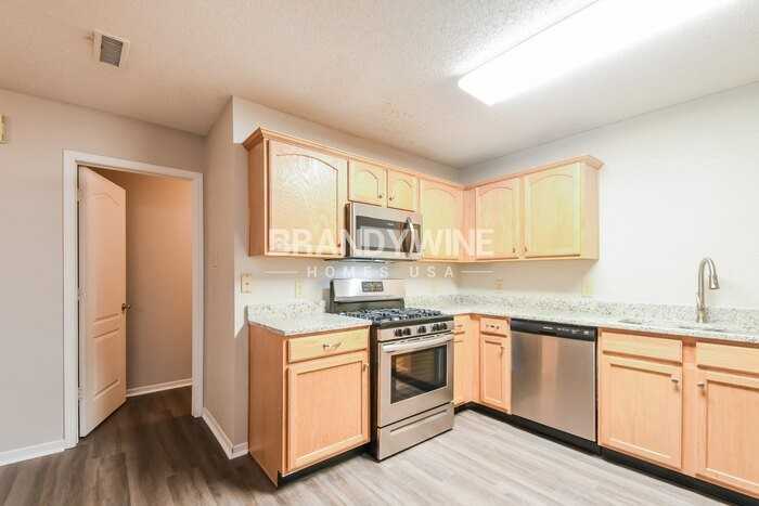 14292 Banister Dr - Photo 5 of 22