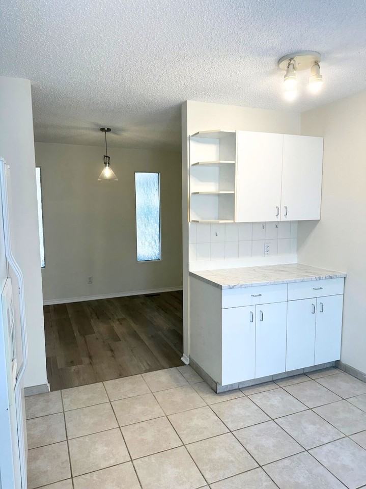200 - 18 - 2815 Palliser Drive Southwest - Photo 5 of 22