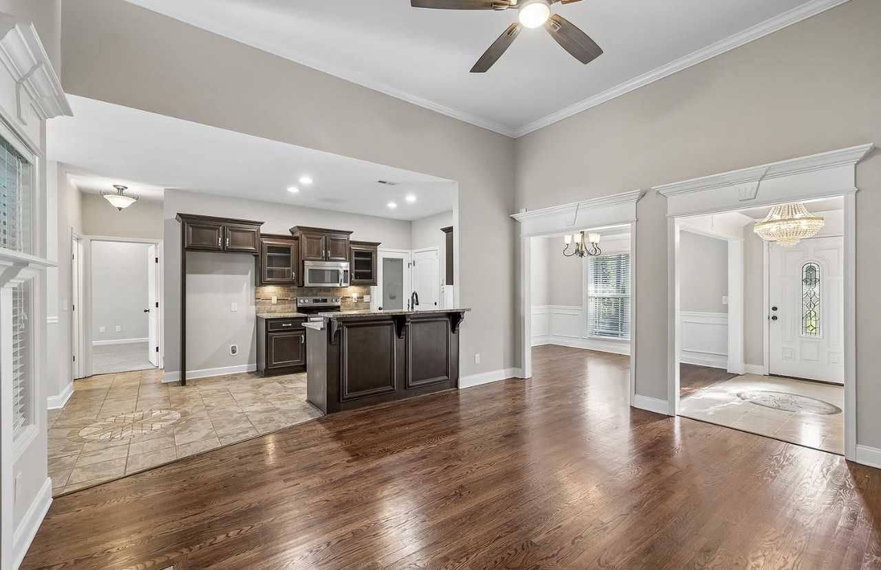 316 Amazonway Rdg #NA - Photo 5 of 26