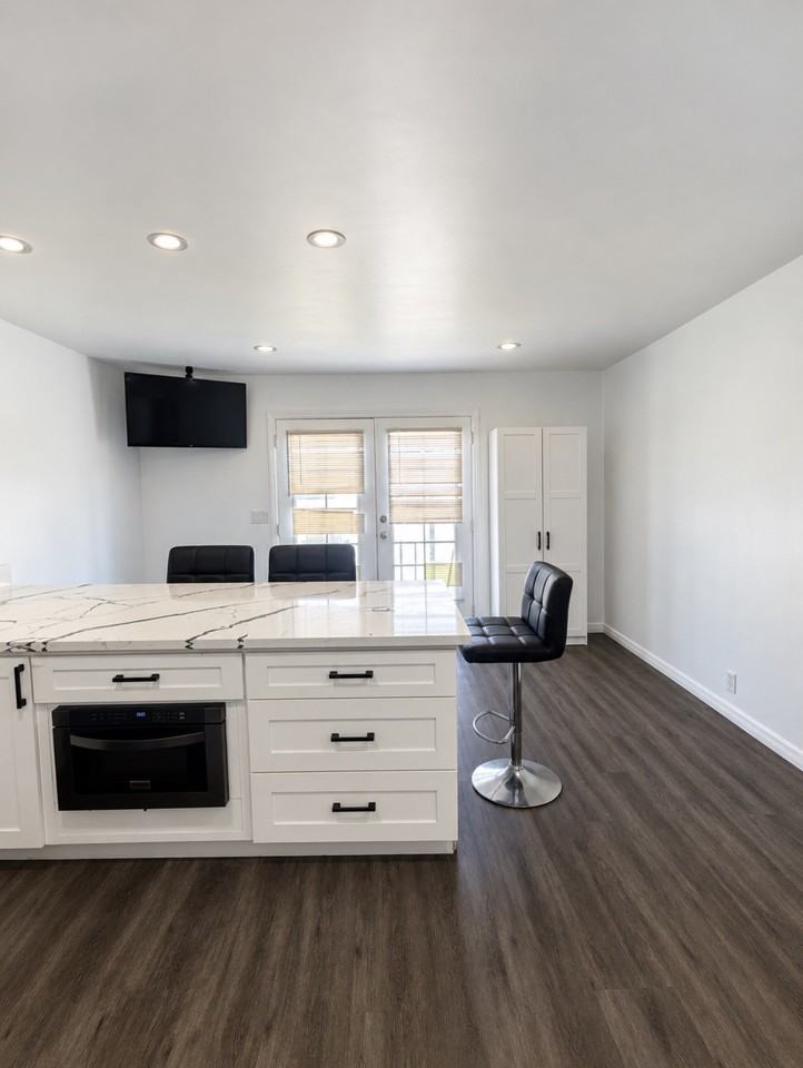 6848 Leland Ave #NA - Photo 3 of 20