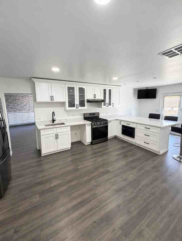 6848 Leland Ave #NA - Photo 4 of 20