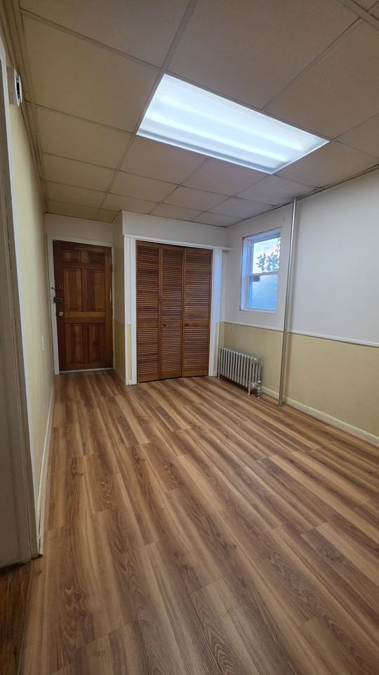40 King St #1 - Photo 6 of 8