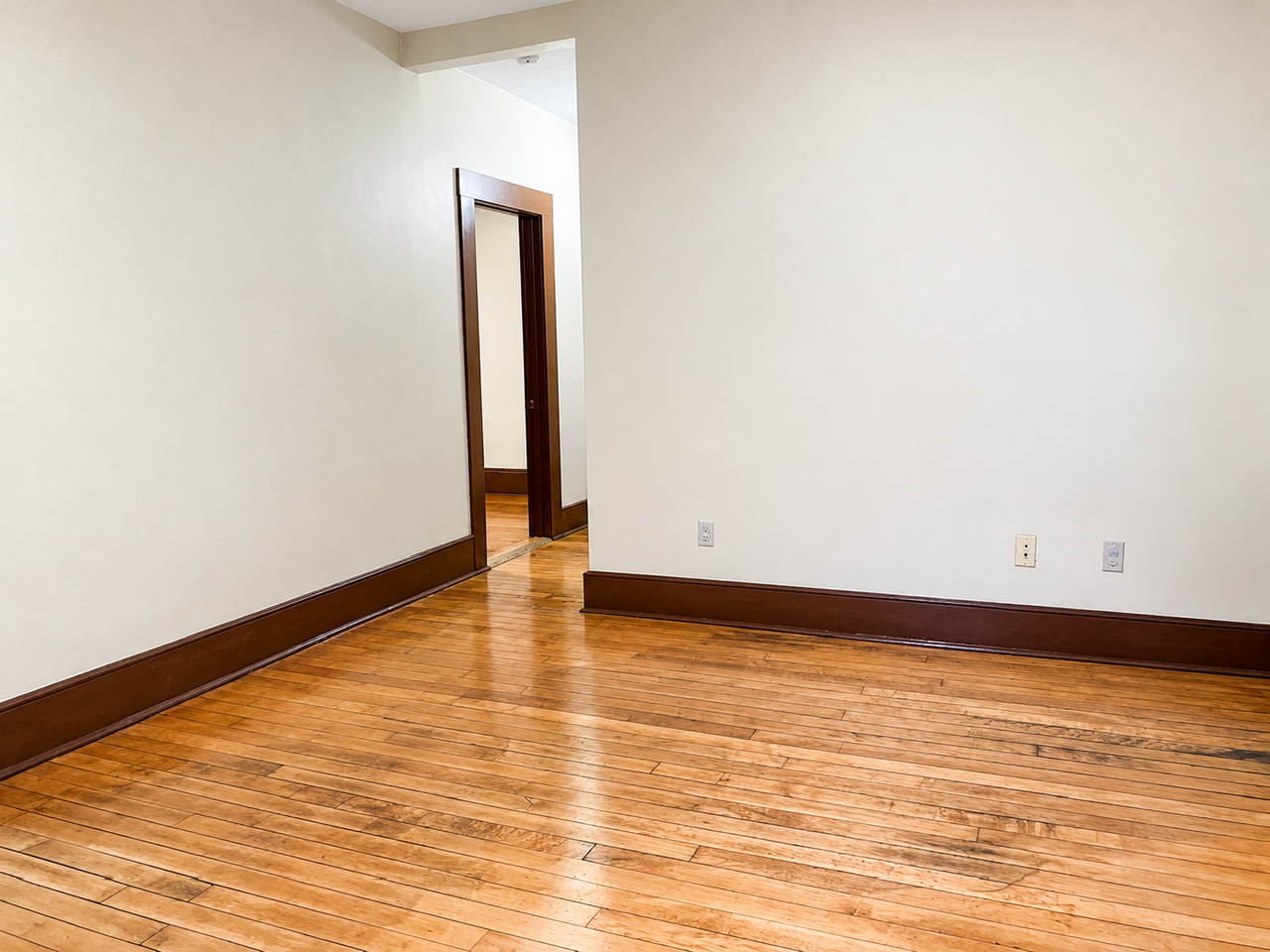 436 Warren Ave #1F - Photo 3 of 11