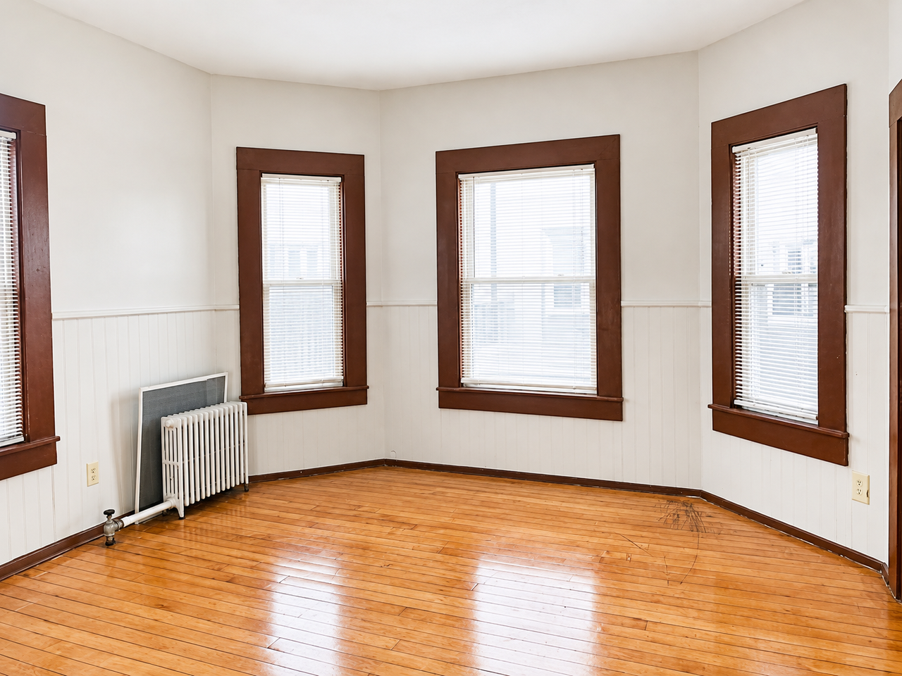 436 Warren Ave #1F - Photo 5 of 11