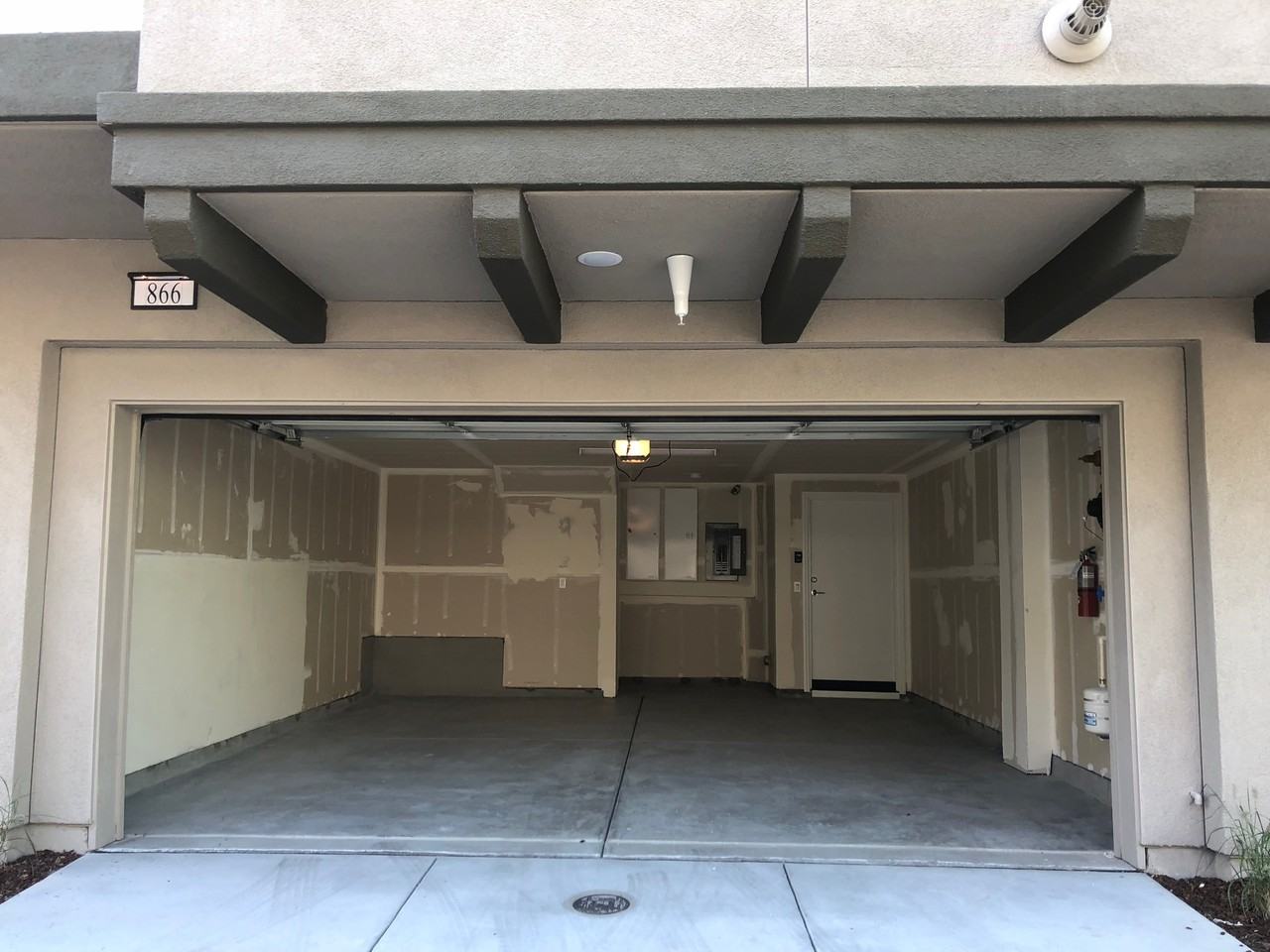 866 Garden St #866 - Photo 7 of 10