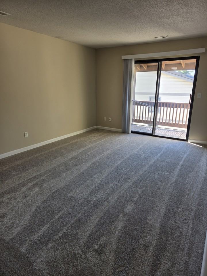1443 Summergate Pkwy #1443 - Photo 4 of 22
