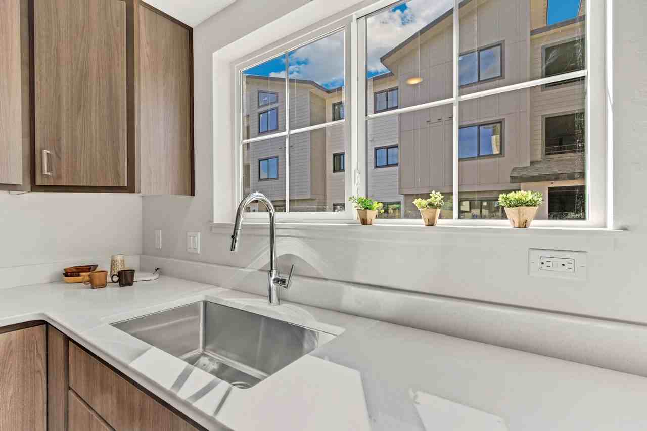 306 E Rr Ave #D102 - Photo 6 of 15
