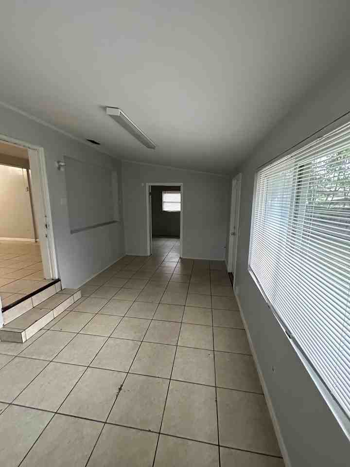 1413 N Hudson St #NA - Photo 4 of 13