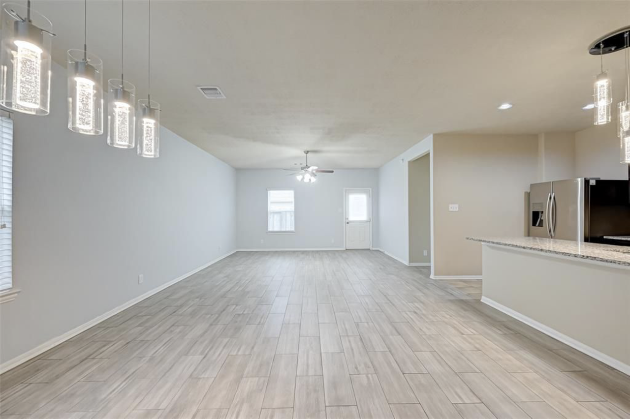 2122 Grand Isle Ln #NA - Photo 5 of 35