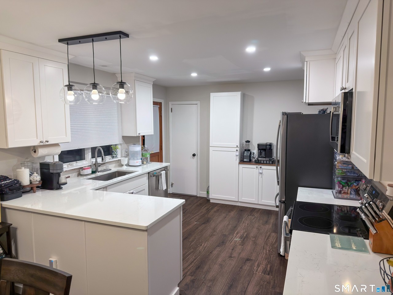 10 Cedar St #NA - Photo 2 of 36
