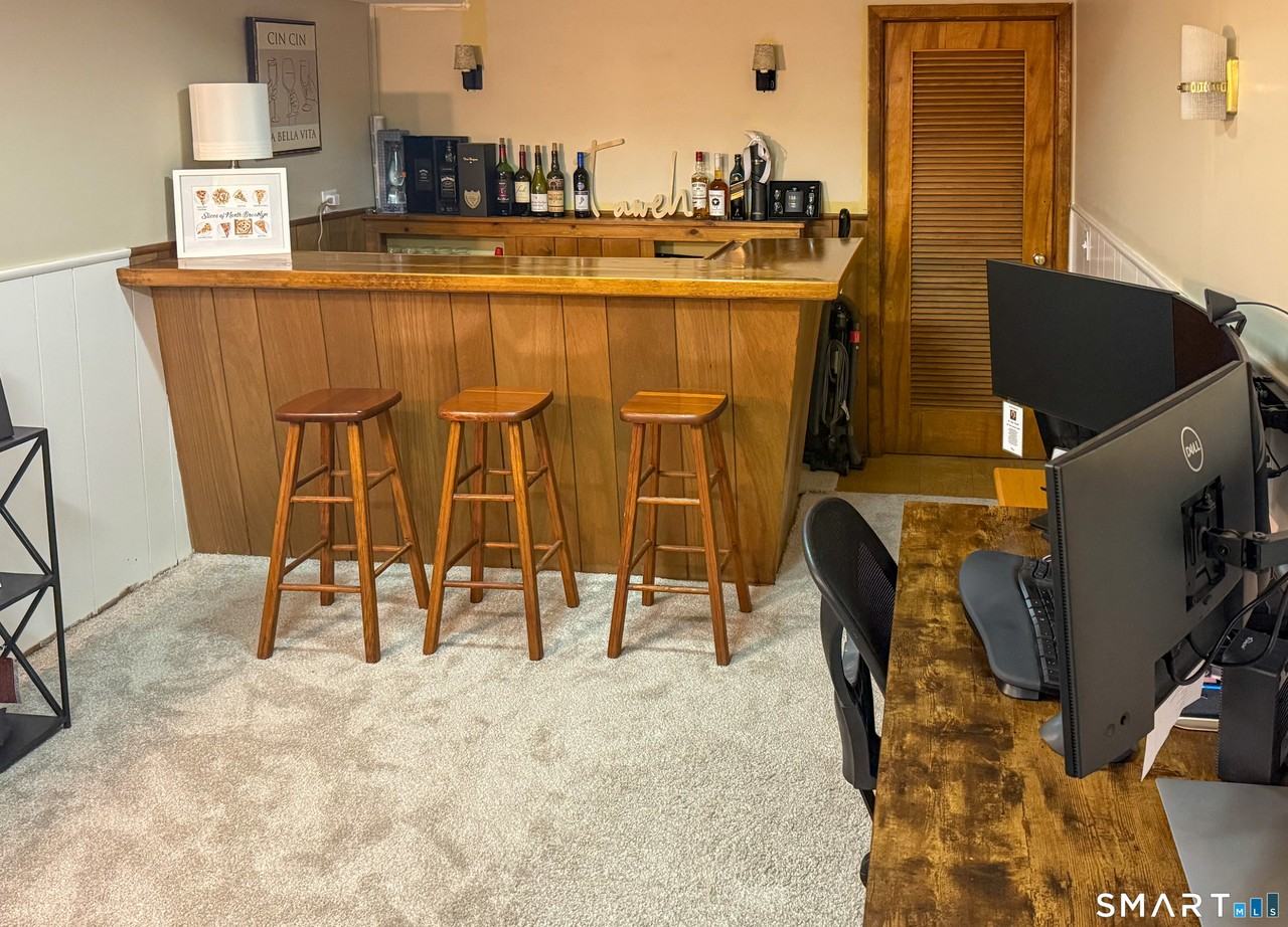 10 Cedar St #NA - Photo 3 of 36