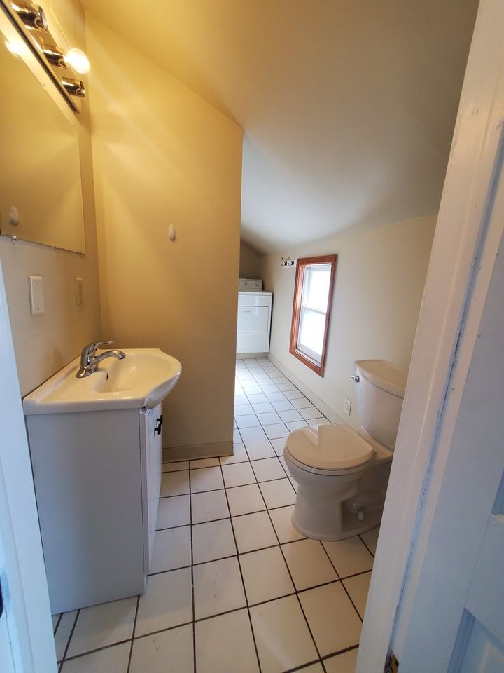 308 S Lake St #NA - Photo 5 of 9