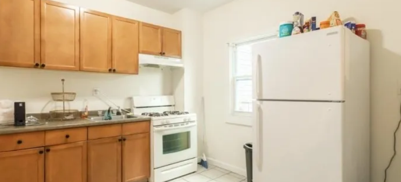 104 4th St #3 - Photo 2 of 6