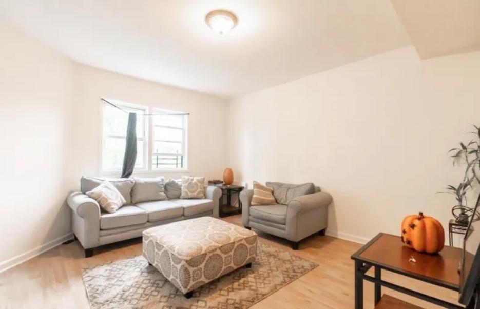 104 4th St #3 - Photo 4 of 6
