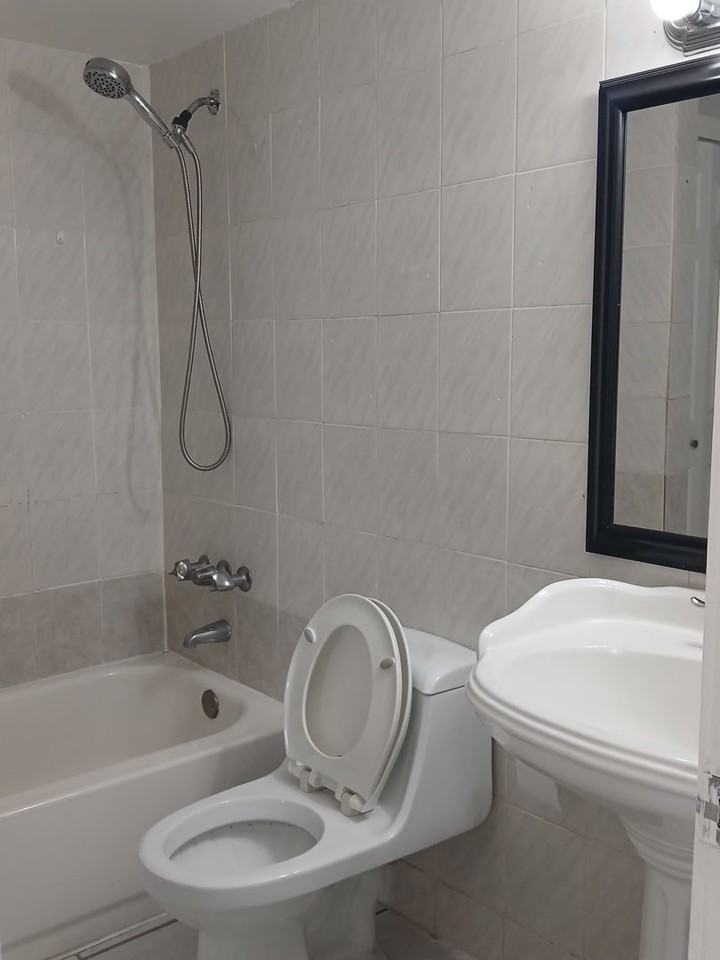 4719 Nw 7th St #201 - Photo 6 of 7